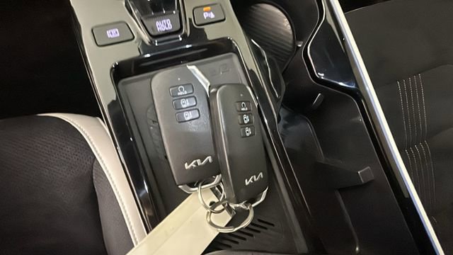 Used 2023 Kia EV6 GT-Line w/ GT-Line Suede Seat Package AWD/4WD image 21