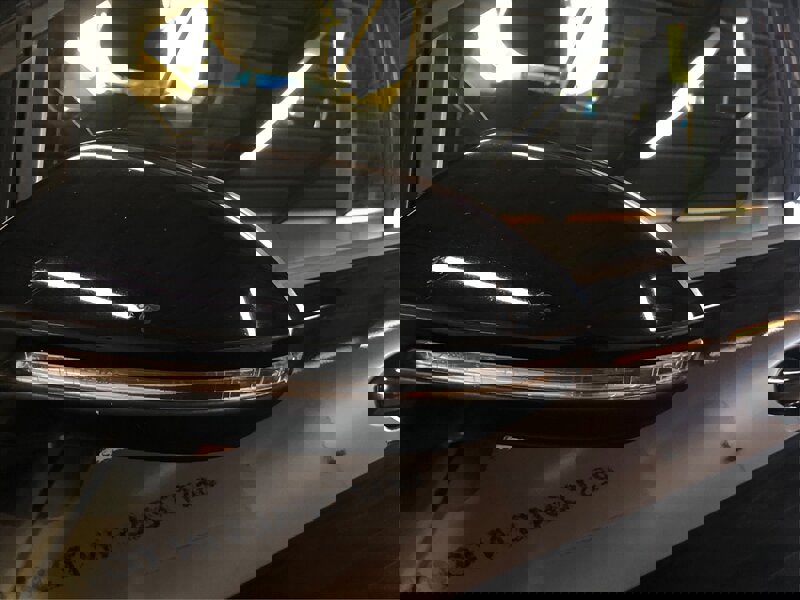 Used 2017 Volkswagen e-Golf SE w/ DC Fast Charging Package image 21