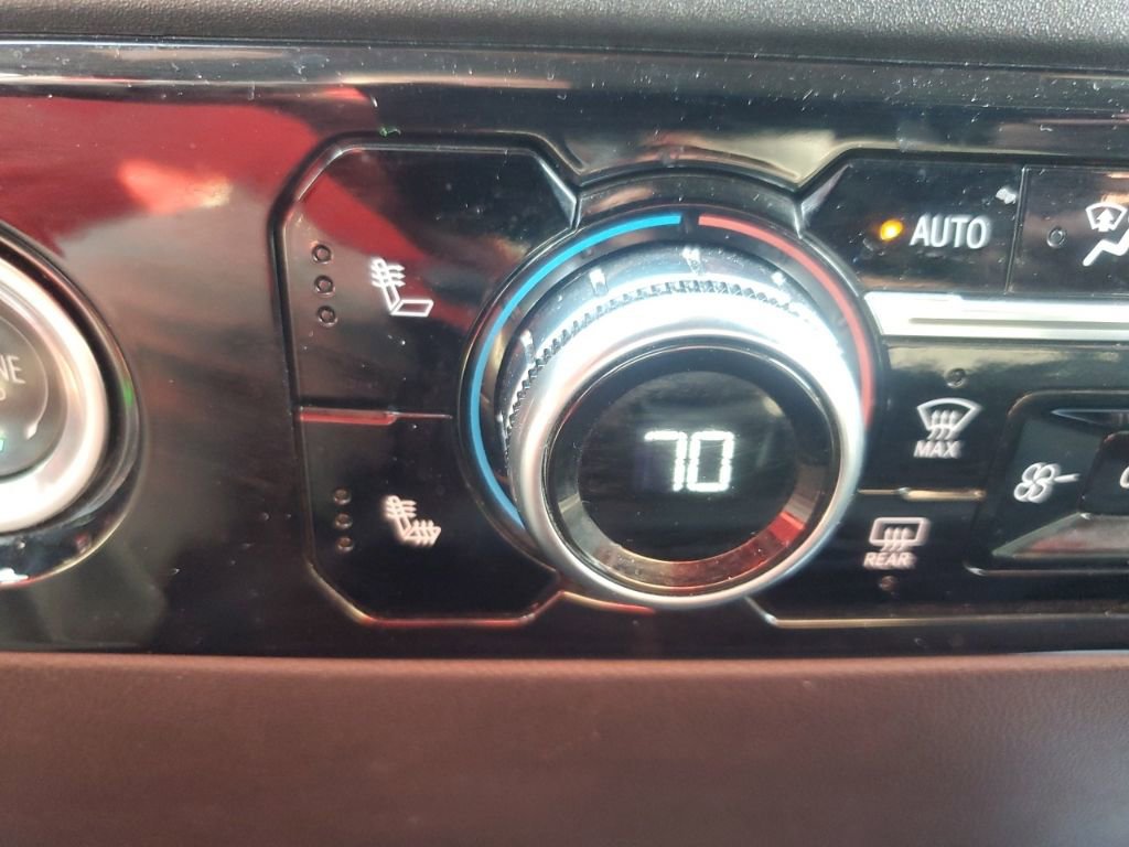 Used 2024 GMC Sierra 1500 SLT image 25