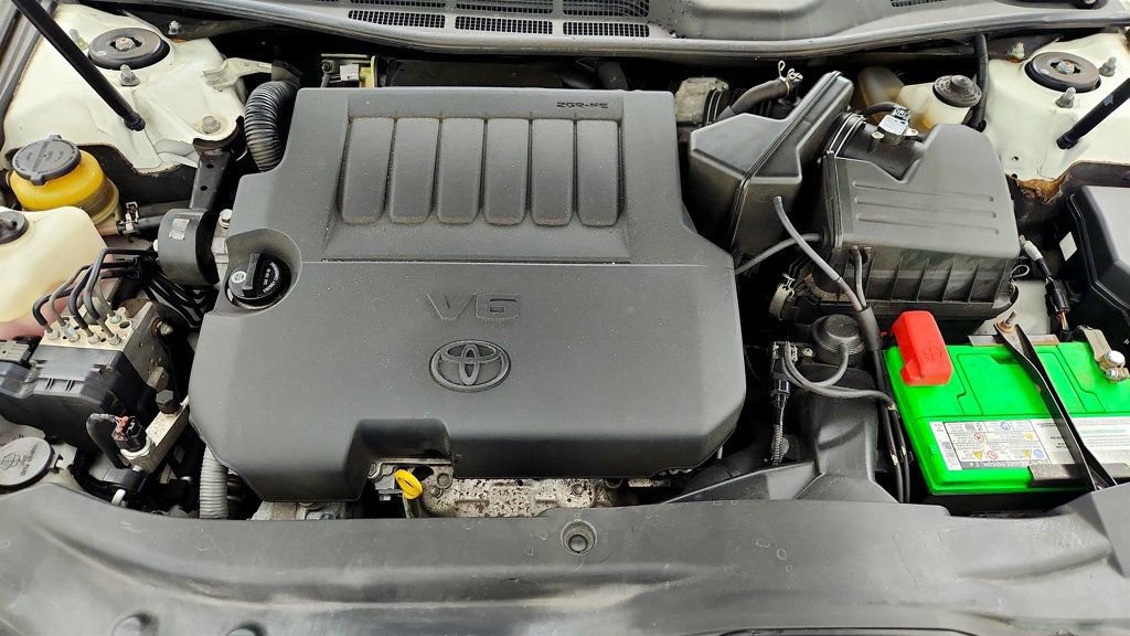 Used 2012 Toyota Avalon Limited FWD image 27