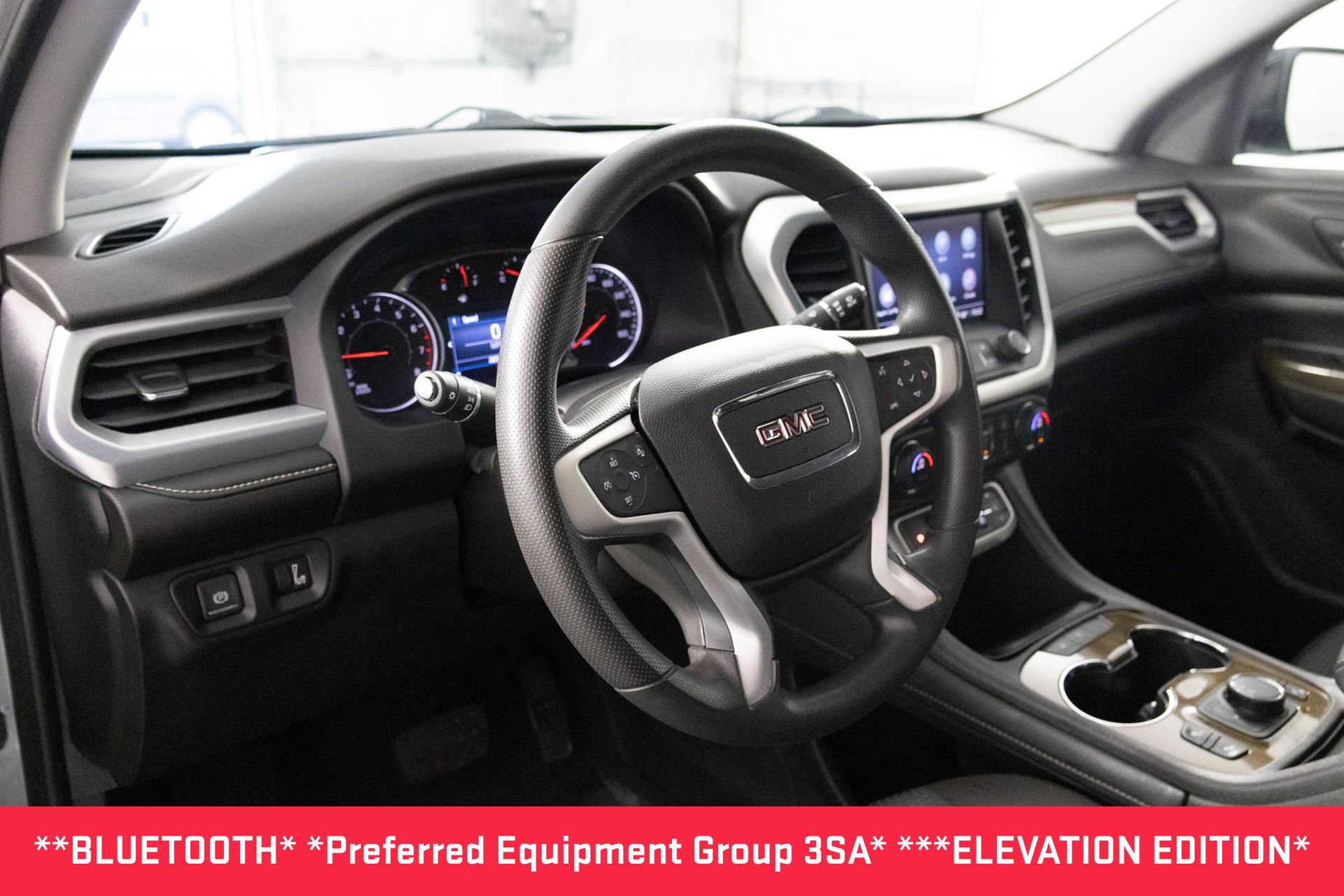 Certified 2023 GMC Acadia SLE w/ Driver Convenience Package image 5