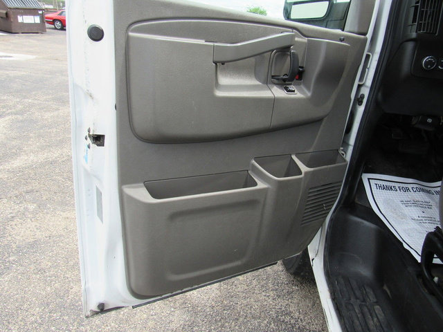 Used 2018 Chevrolet Express 2500 w/ Driver Convenience Package RWD image 25