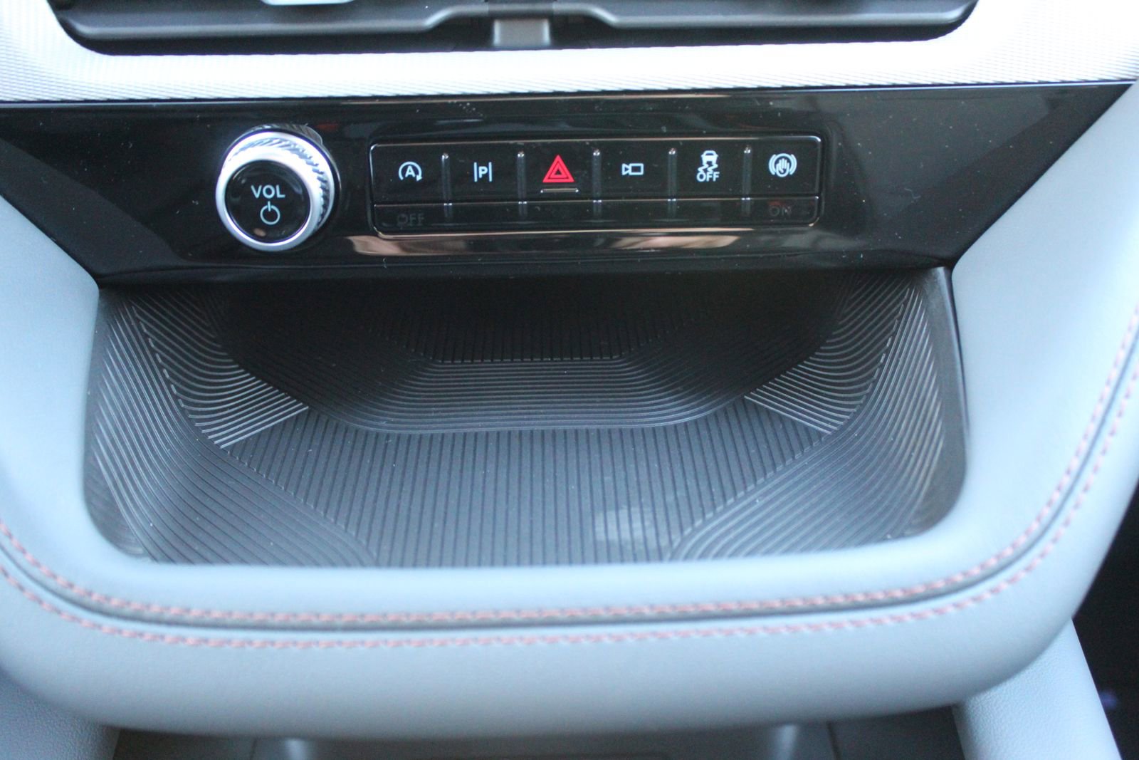 New 2026 Ford Explorer Active image 33