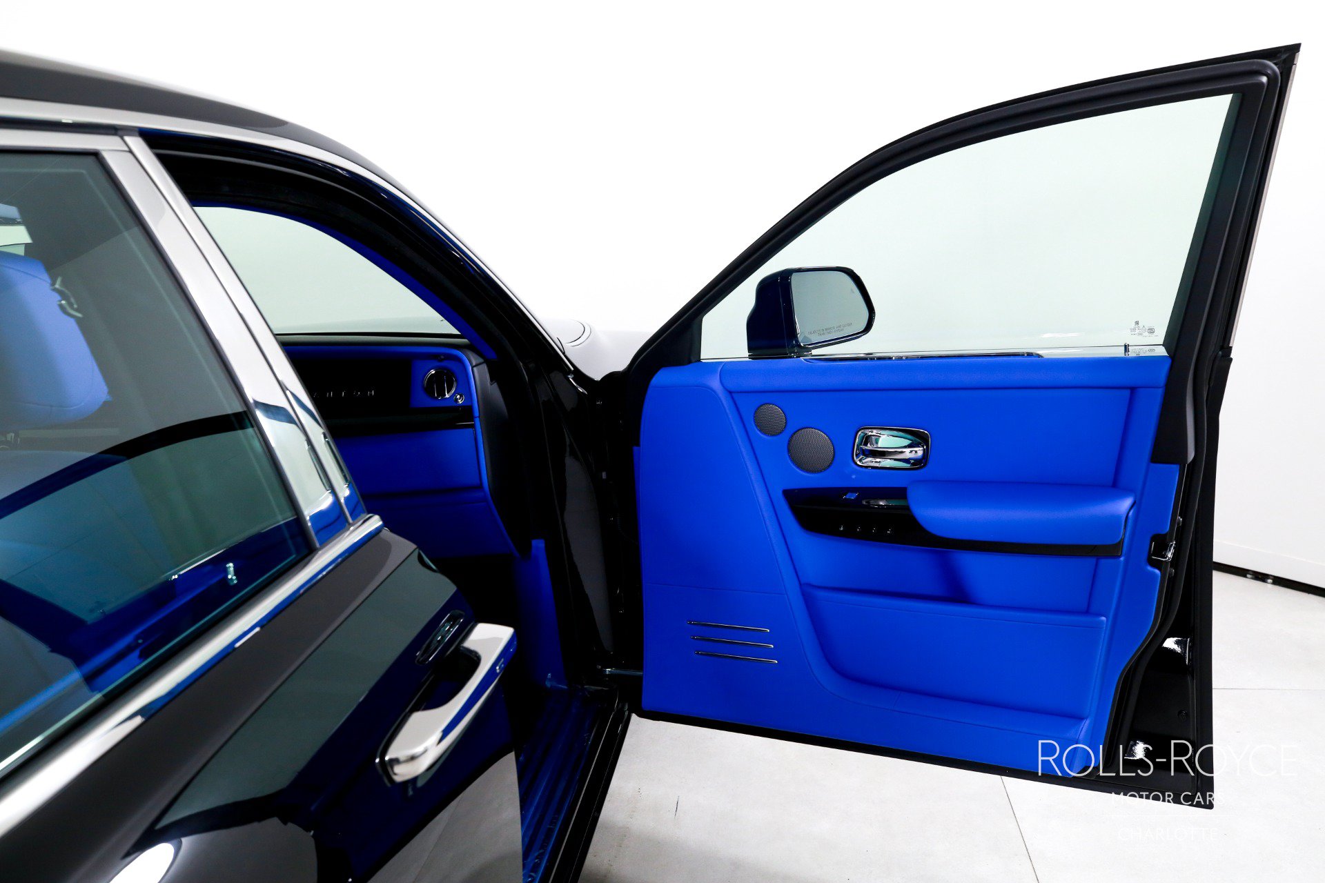New 2027 Rolls-Royce Phantom Sedan RWD image 35
