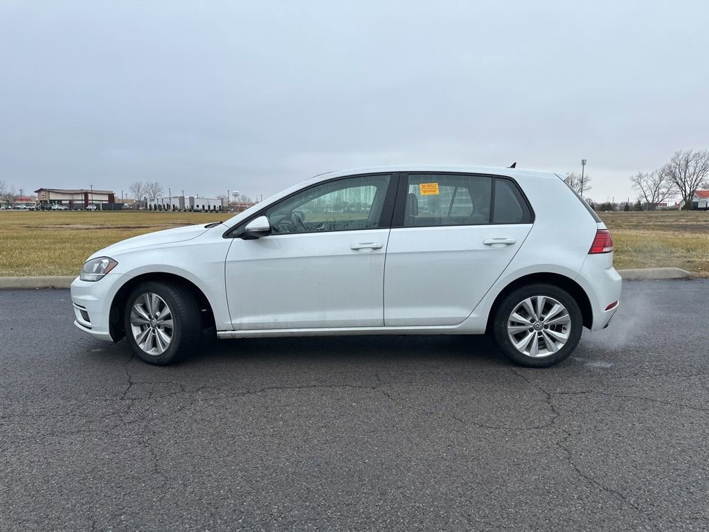Used 2018 Volkswagen Golf SE image 9