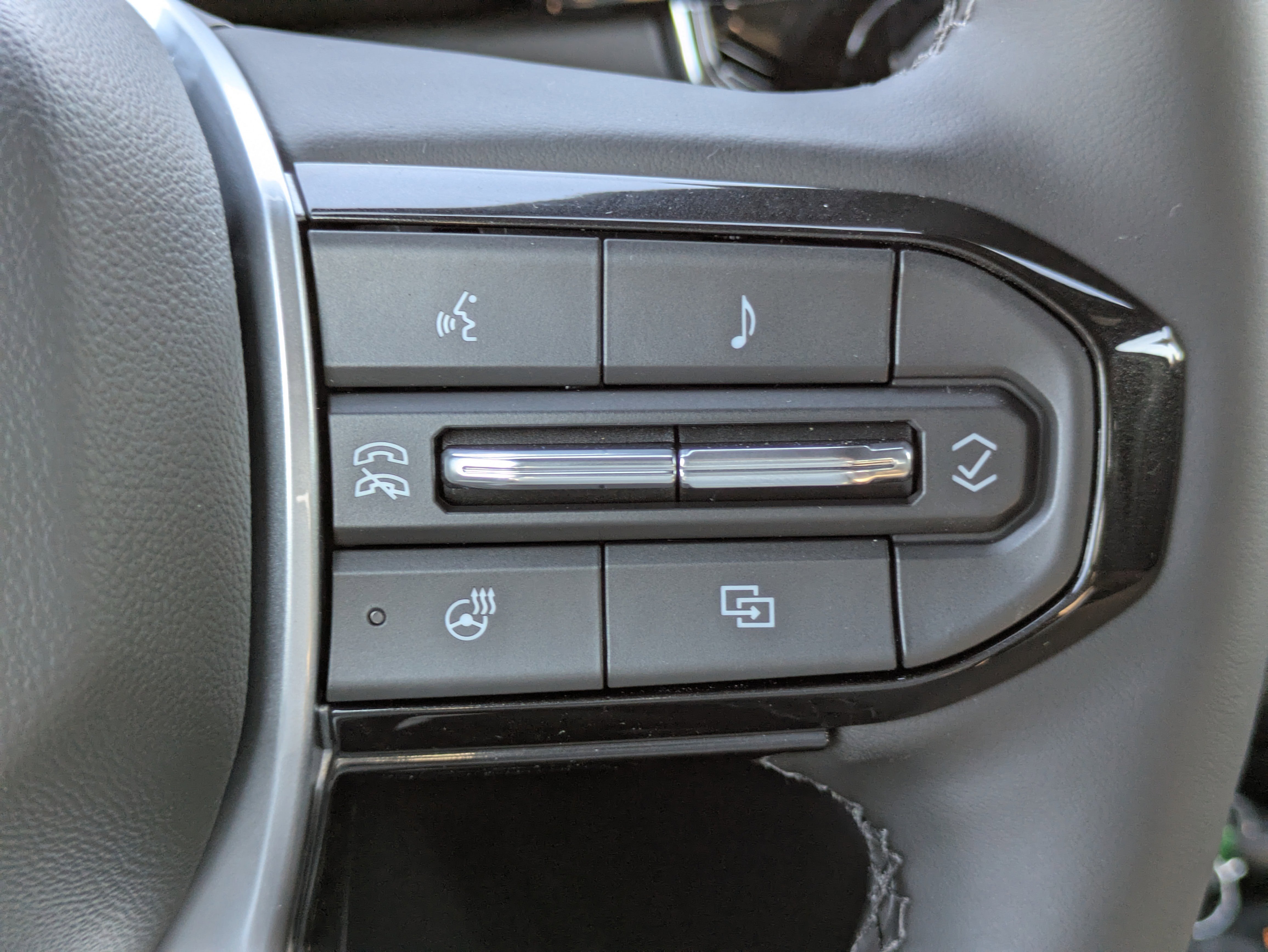 Used 2026 Chevrolet Colorado LT w/ LT Convenience Package image 17