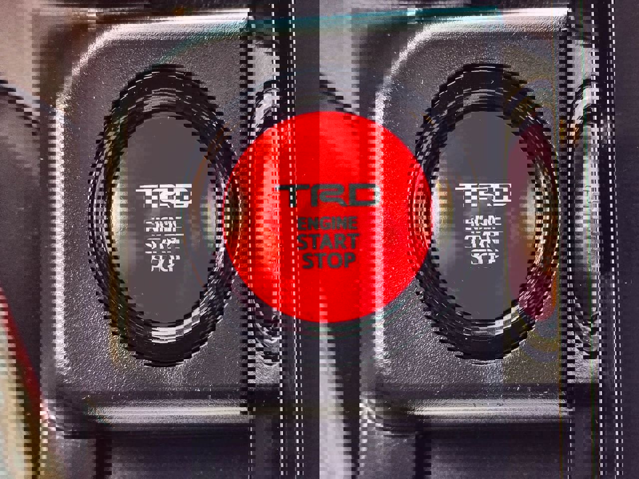 Used 2024 Toyota Tacoma TRD Off-Road AWD/4WD image 25