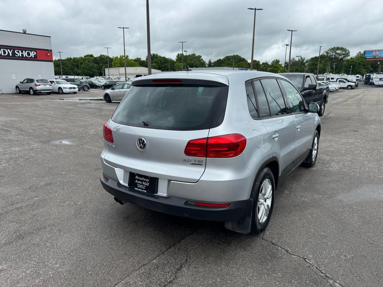 Used 2013 Volkswagen Tiguan S AWD/4WD image 3