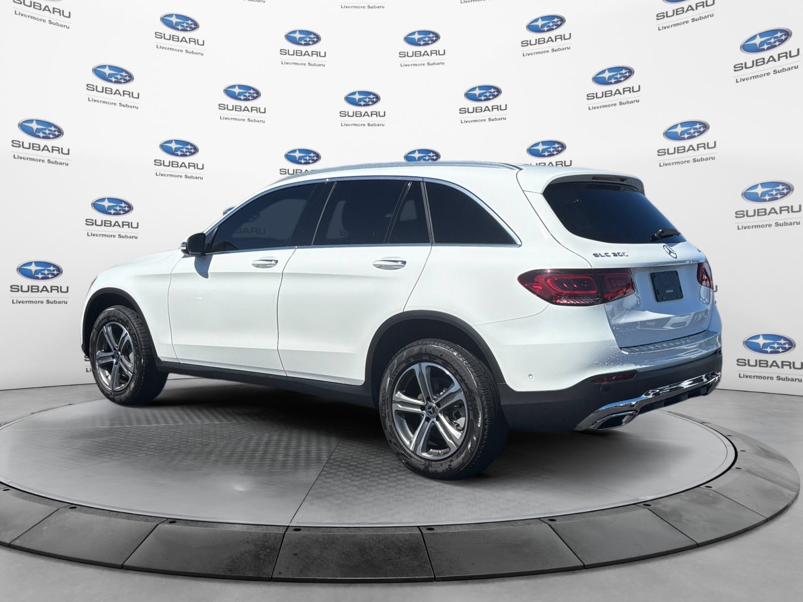 Used 2021 Mercedes-Benz GLC 300 4MATIC w/ Premium Package image 4