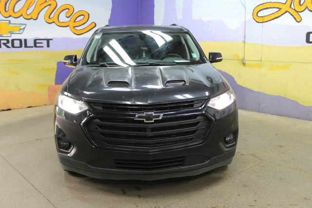 Used 2019 Chevrolet Traverse LT w/ LPO, Blackout Package AWD/4WD image 3