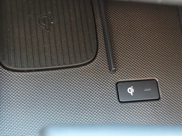 Certified 2025 Hyundai Elantra SEL image 10