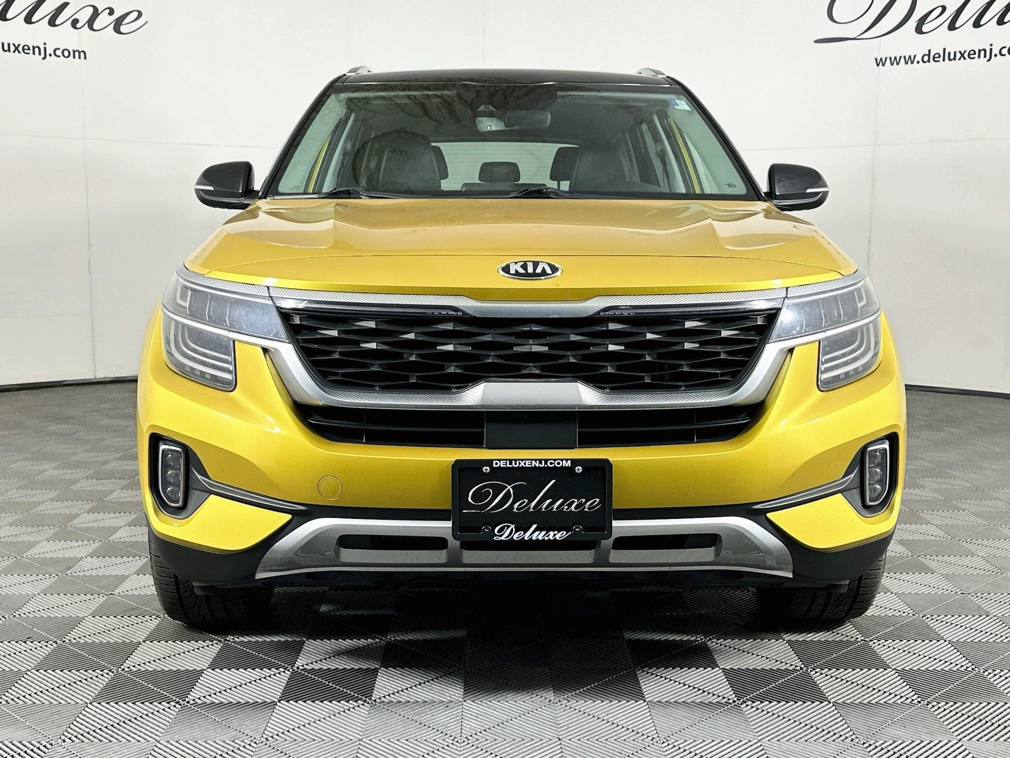 Used 2021 Kia Seltos SX AWD/4WD image 2