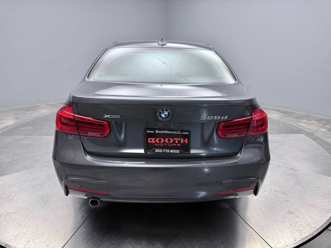 Used 2018 BMW 328d xDrive Sedan AWD/4WD image 6