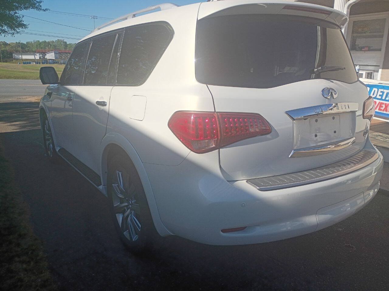 Used 2012 INFINITI QX56 4WD w/ Theater Pkg image 7