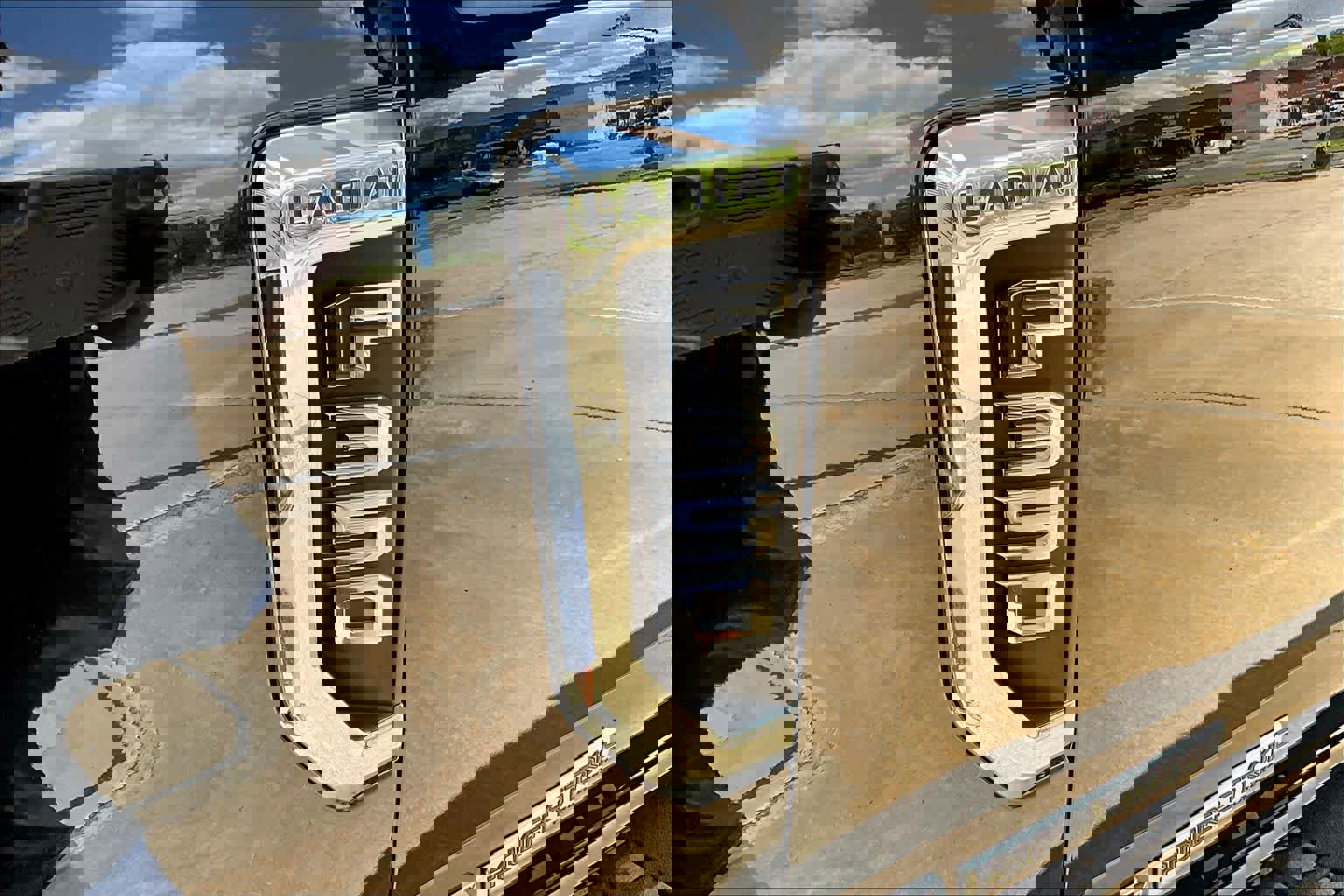 Used 2021 Ford F350 Lariat w/ Tremor Off-Road Package image 31