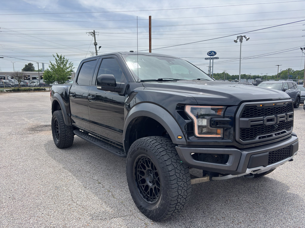 Used 2018 Ford F150 Raptor w/ Equipment Group 802A Luxury image 2