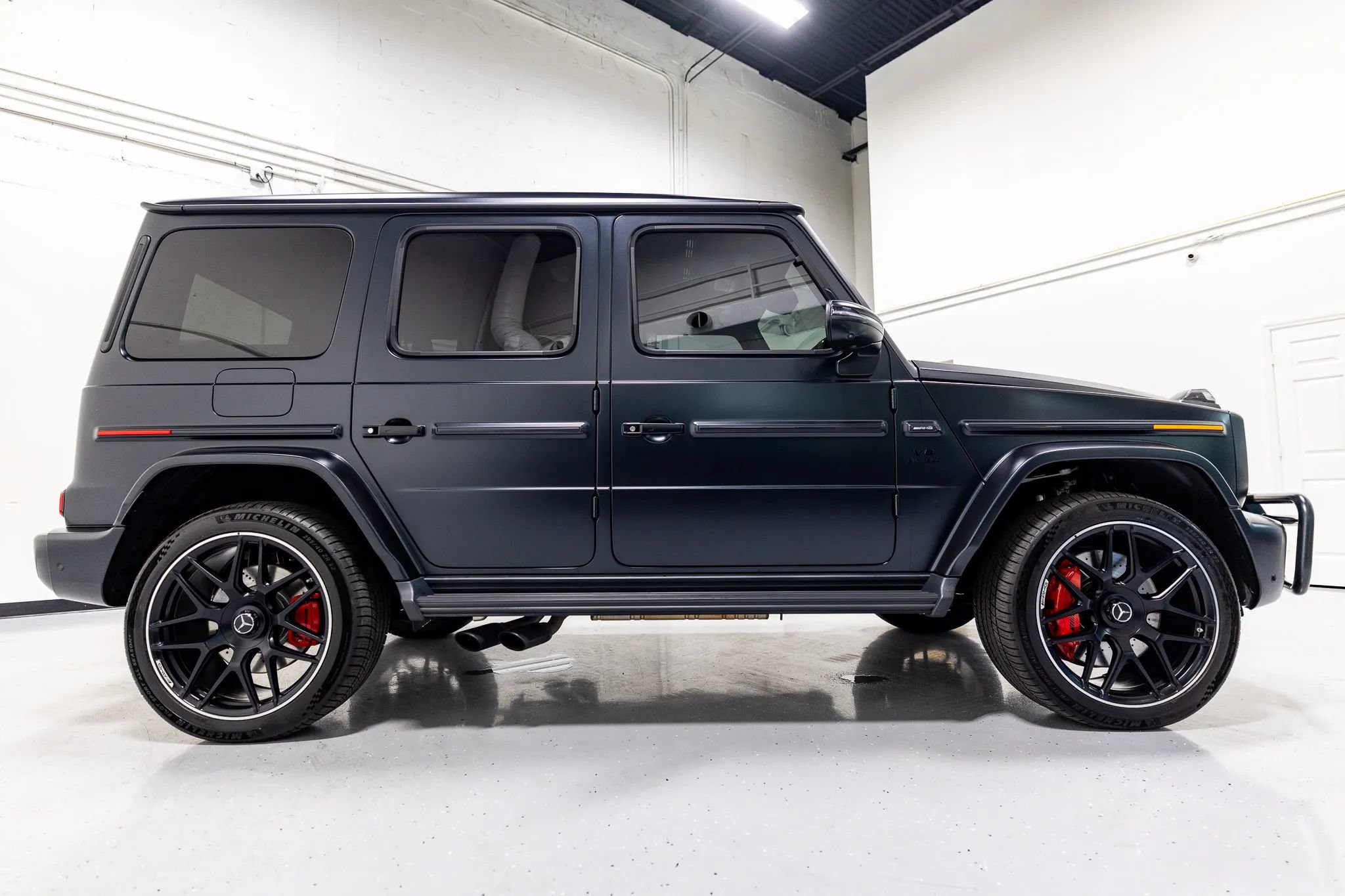 Used 2025 Mercedes-Benz G 63 AMG 4MATIC image 23