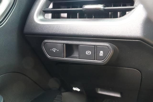 Used 2025 Kia K4 FWD image 36
