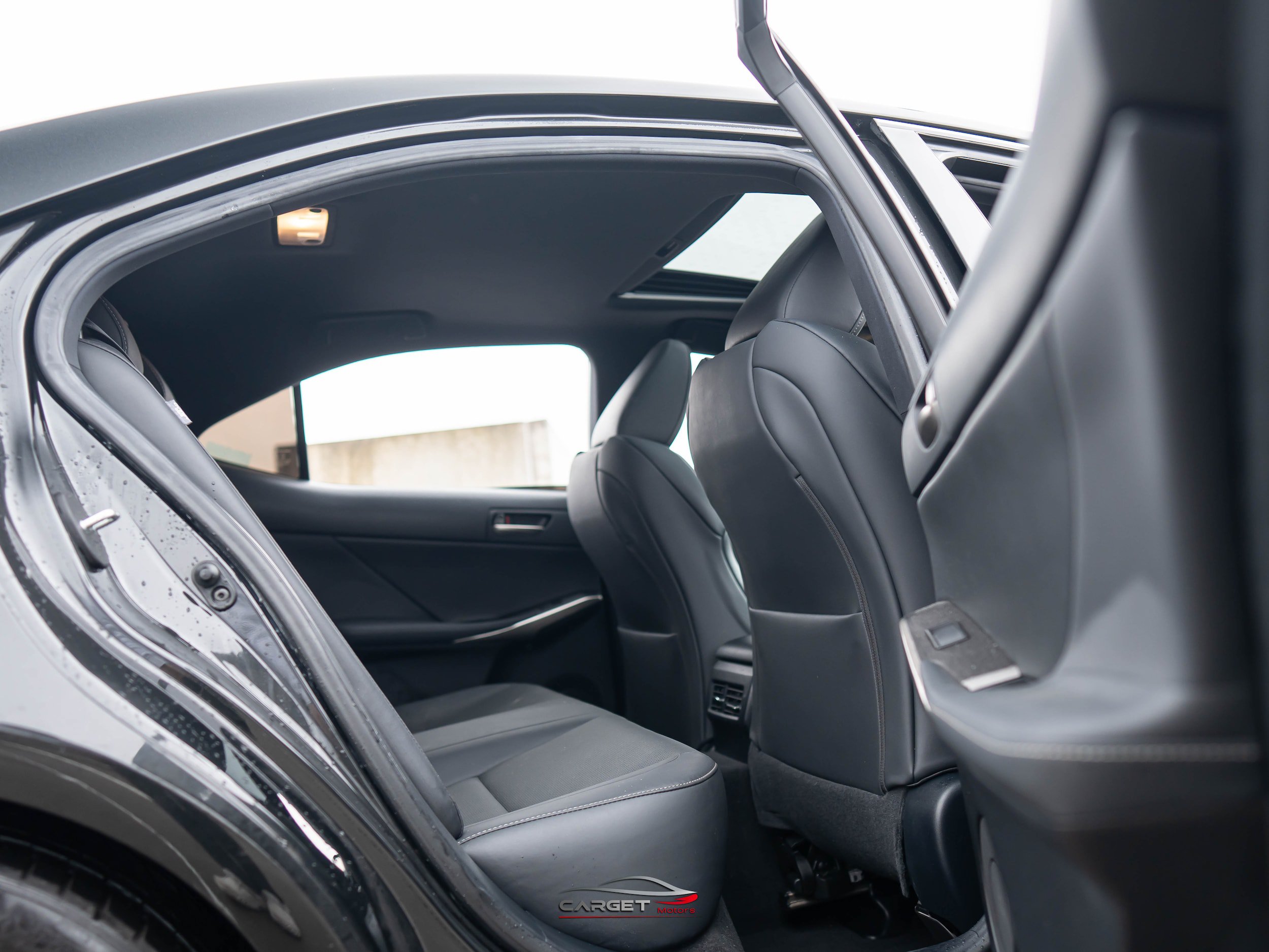 Used 2019 Lexus IS 300 F Sport w/ F Sport Package RWD image 19