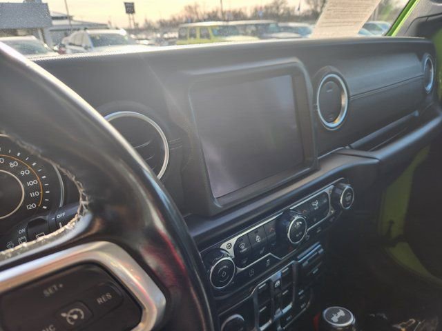 Used 2021 Jeep Wrangler Unlimited Sahara w/ Uconnect 4C Nav & Sound Group AWD/4WD image 14