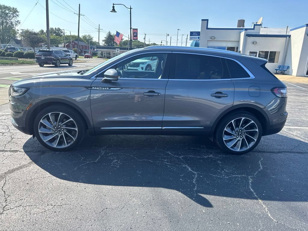 Used 2023 Lincoln Nautilus Reserve w/ Equipment Group 201A AWD/4WD image 13