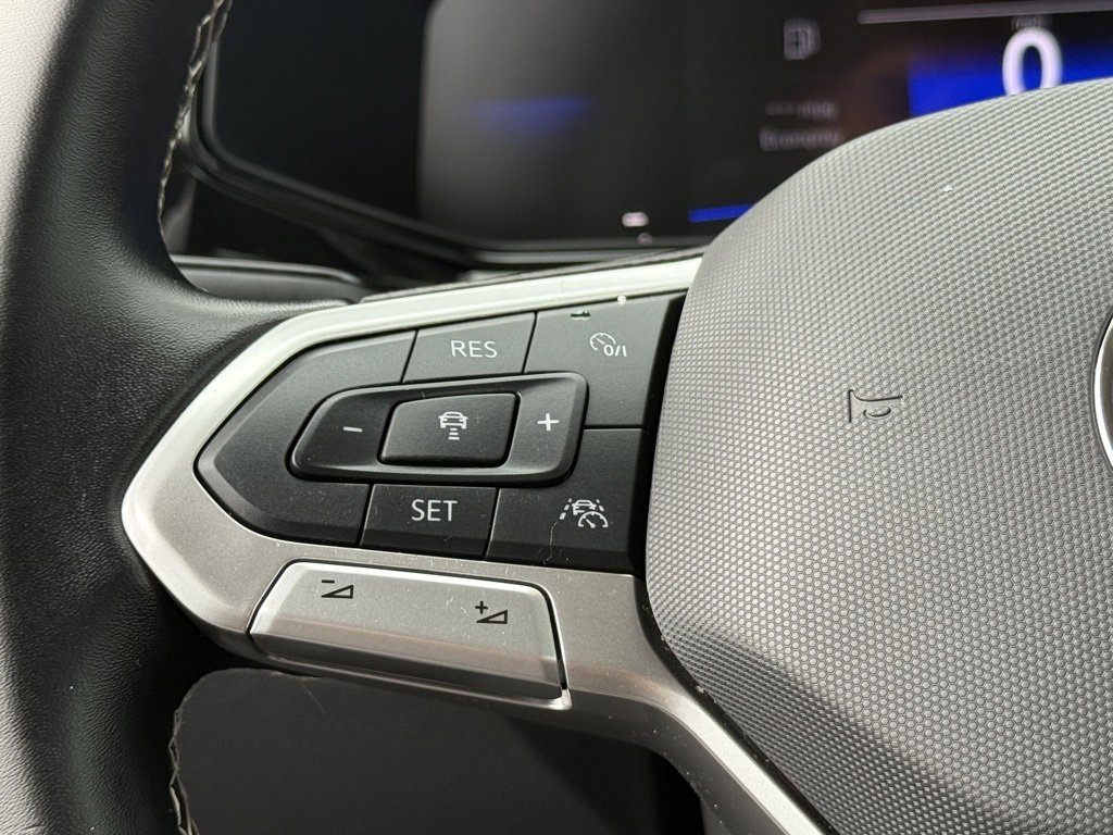 Used 2025 Volkswagen Taos S image 15
