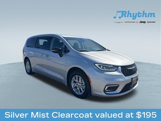 Used 2024 Chrysler Pacifica Touring-L