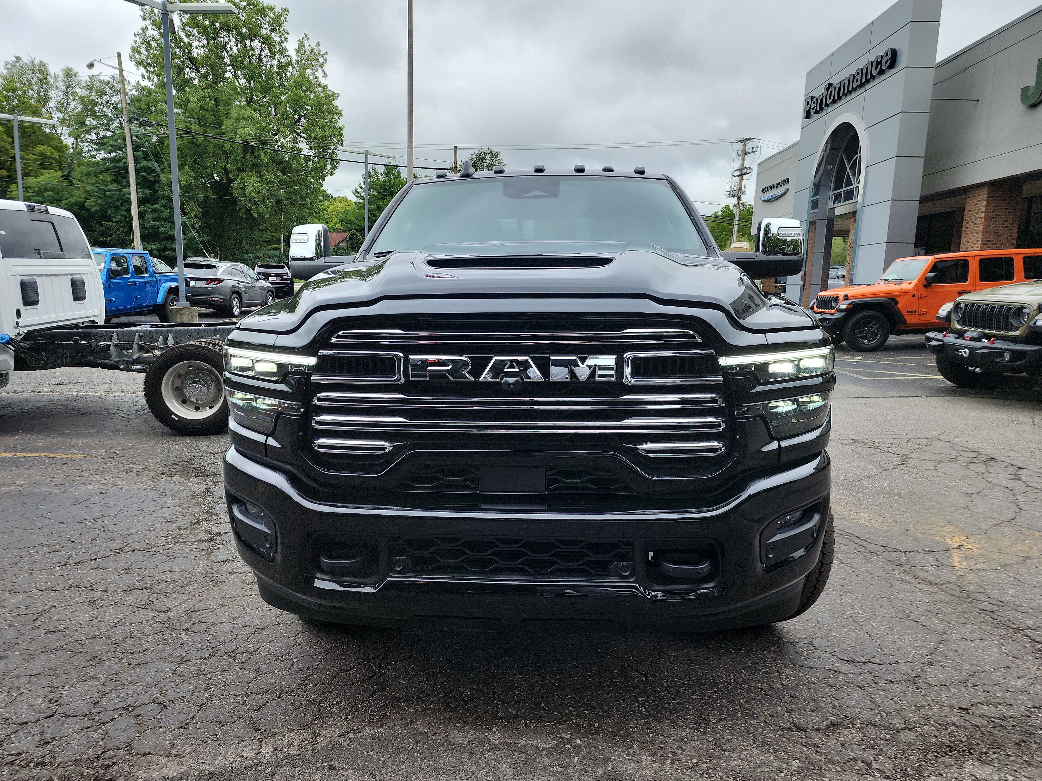 New 2025 RAM 2500 Laramie image 18