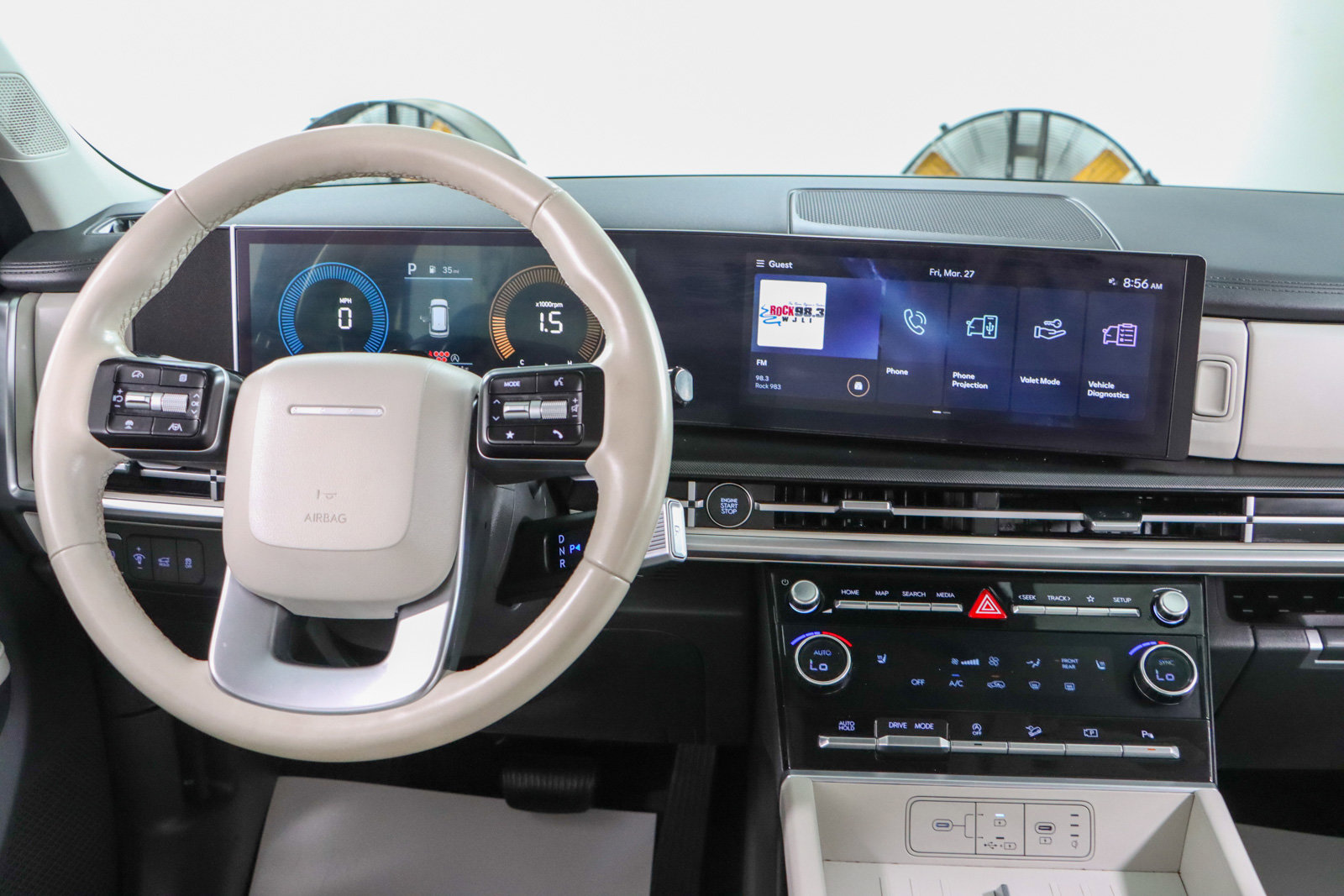 Used 2024 Hyundai Santa Fe SEL FWD image 17