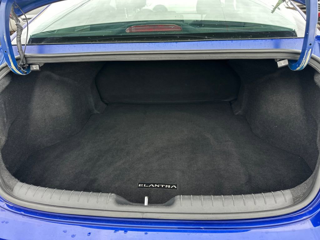 Used 2023 Hyundai Elantra SEL image 20