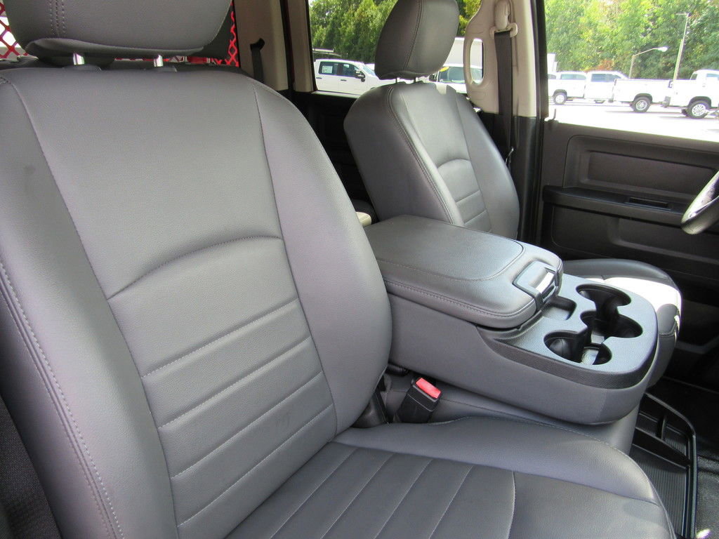 Used 2018 RAM 5500 Tradesman w/ Max Tow Package RWD image 31