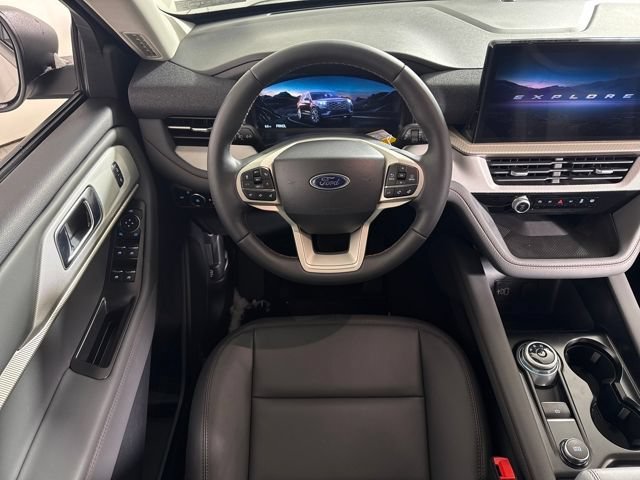 New 2026 Ford Explorer Active AWD/4WD image 18