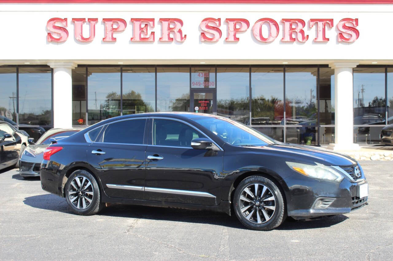 Used 2017 Nissan Altima 2.5 SL w/ Technology Package