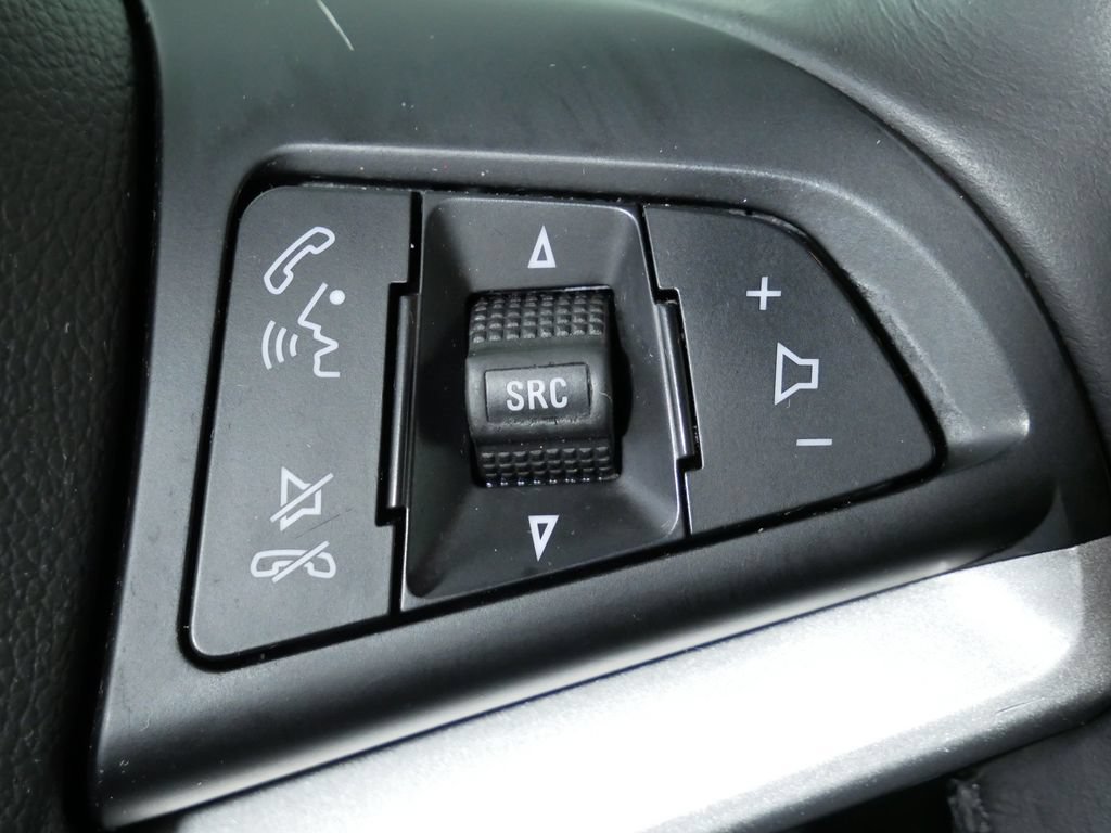 Used 2019 Chevrolet Trax LT w/ LT Convenience Package FWD image 26