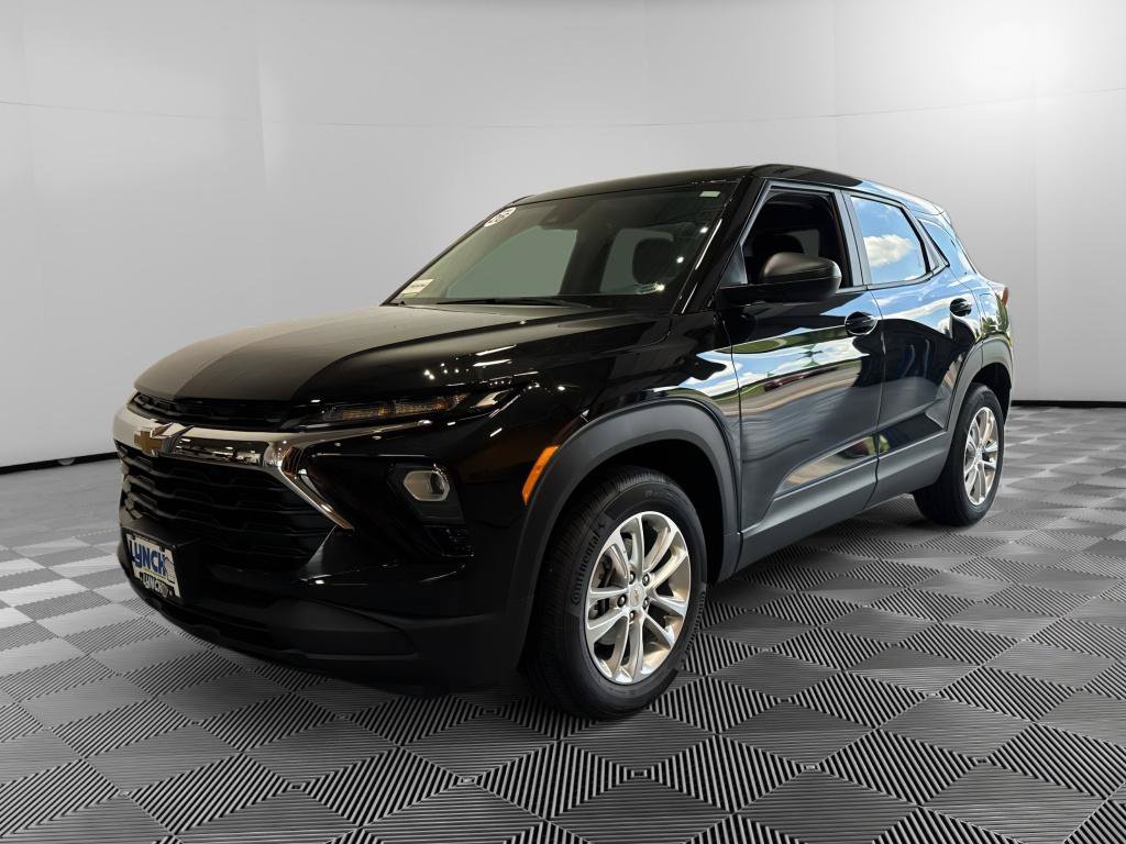 New 2026 Chevrolet TrailBlazer LS w/ LS Convenience Package FWD image 2