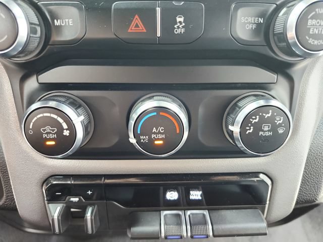 Used 2024 RAM 3500 Big Horn AWD/4WD image 29