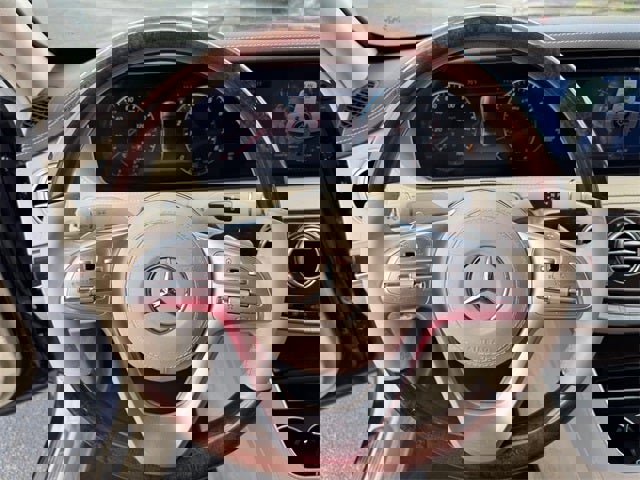 Used 2018 Mercedes-Benz S 560 Sedan image 20