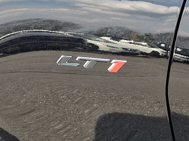 Used 2022 Chevrolet Camaro LT image 33