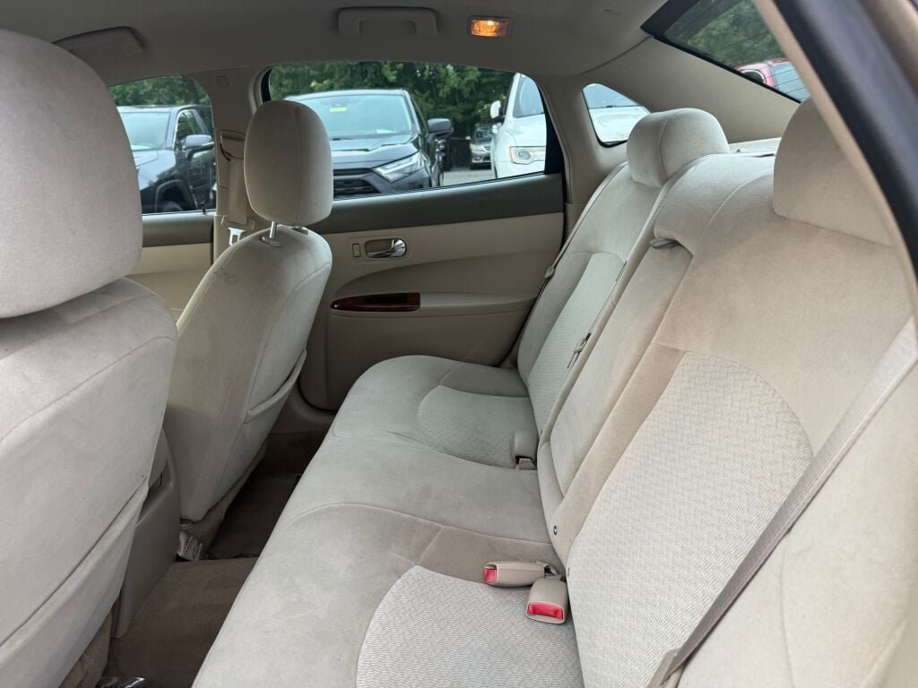 Used 2005 Buick LaCrosse CX FWD image 18