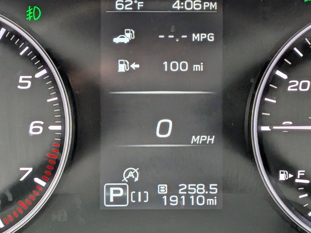 Used 2024 Subaru Crosstrek 2.0i Premium AWD/4WD image 9