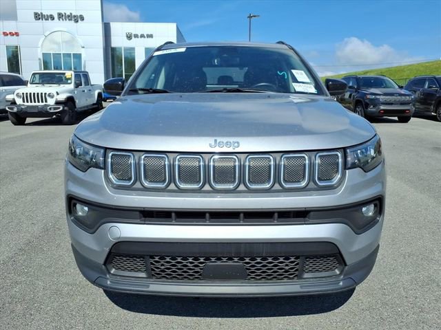 Used 2022 Jeep Compass Latitude w/ Convenience Group AWD/4WD image 11