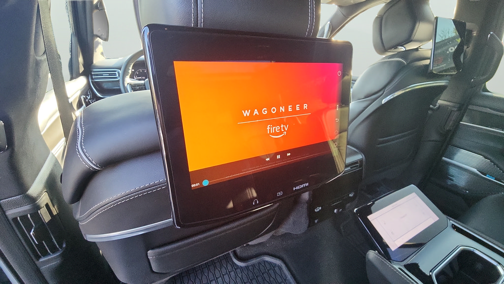Used 2025 Jeep Grand Wagoneer L Series II Obsidian w/ Quick Order Packagew 28T AWD/4WD image 26