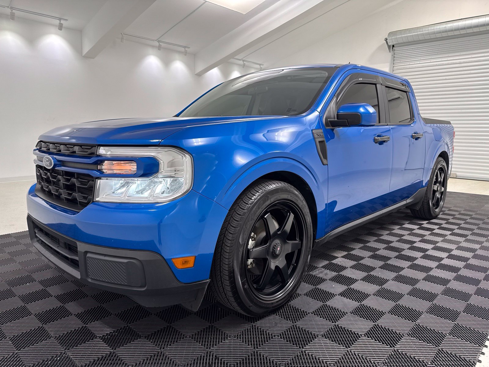 Used 2022 Ford Maverick XL FWD image 3
