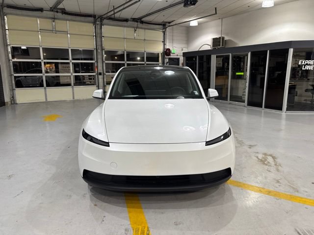 Used 2026 Tesla Model Y Long Range AWD/4WD image 3