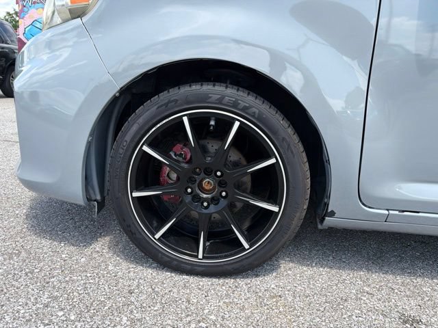 Used 2012 Scion xB FWD image 31