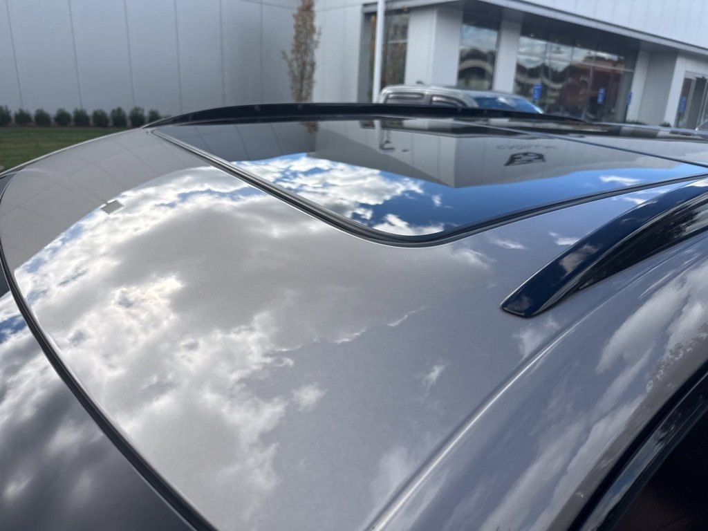 Certified 2022 Cadillac XT5 Sportv image 13