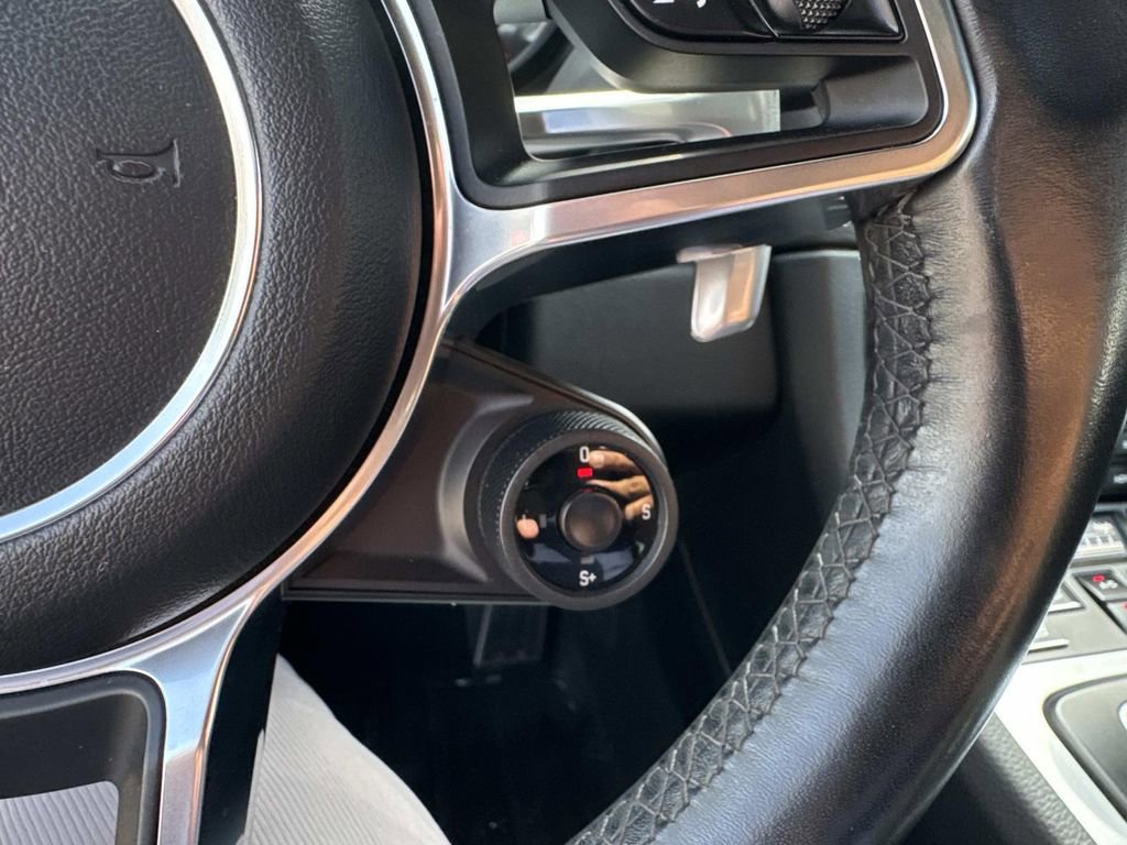 Used 2017 Porsche 718 Cayman S image 22