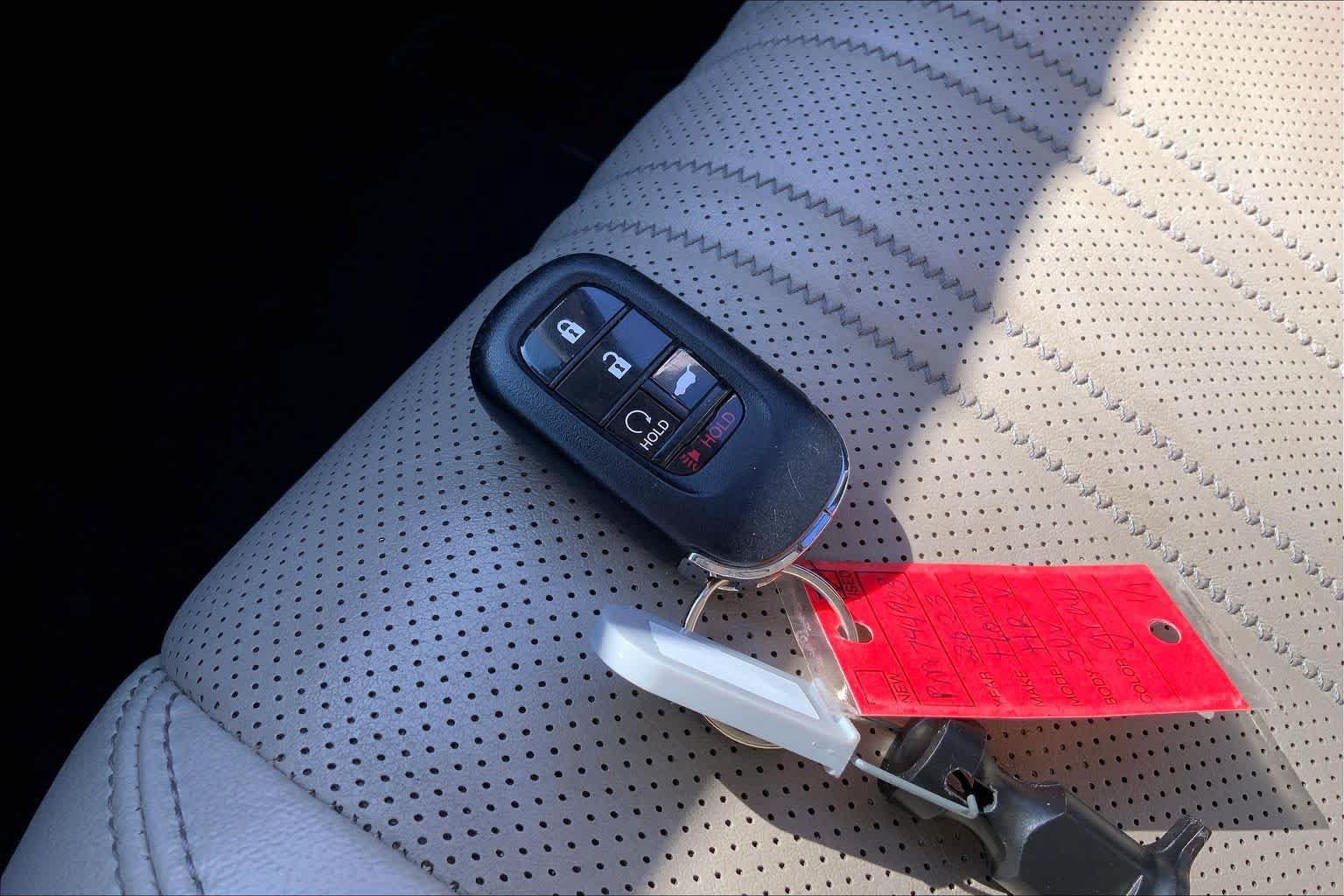 Used 2023 Honda HR-V EX-L image 14