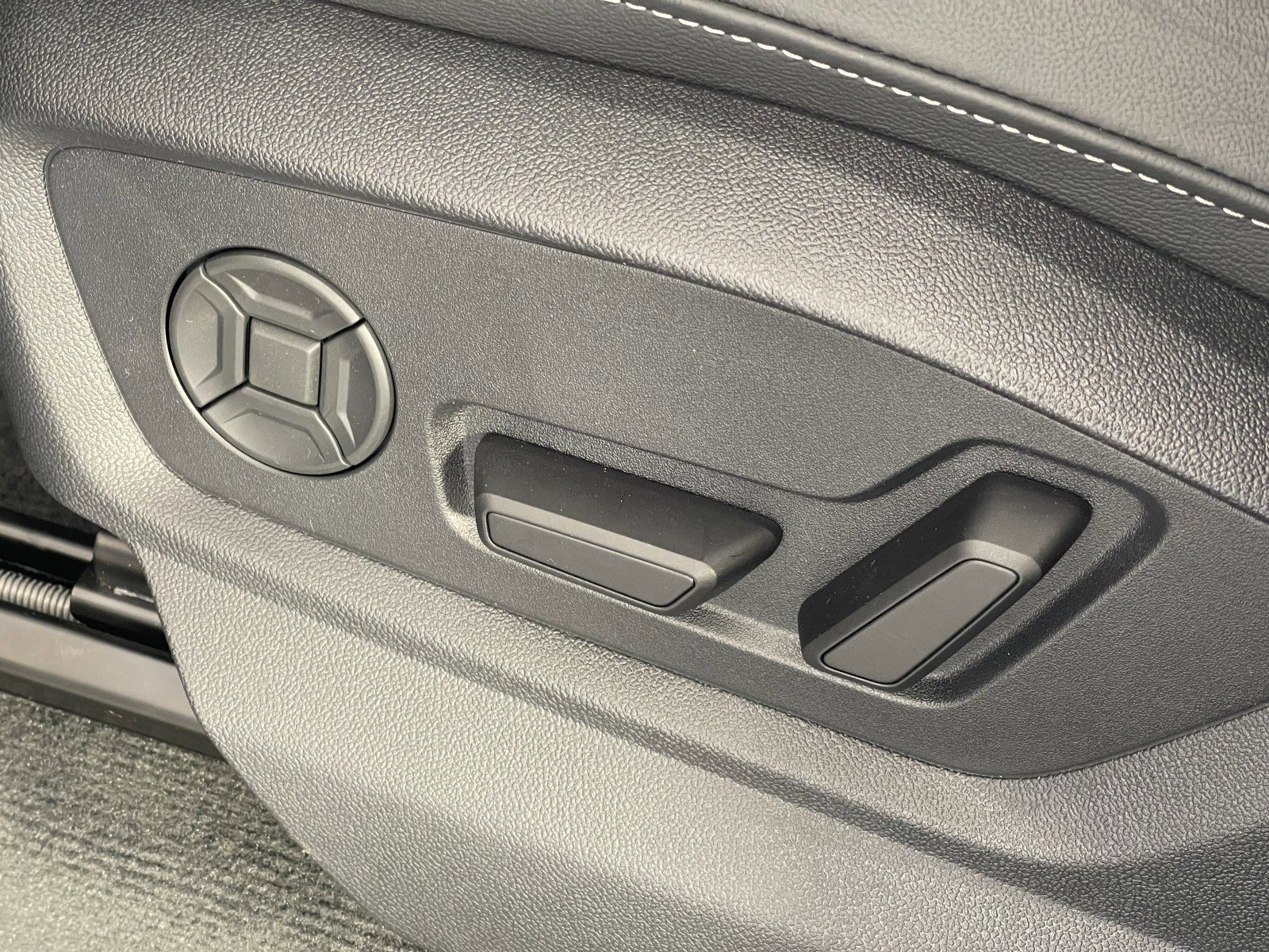 New 2025 Audi Q7 Premium image 20