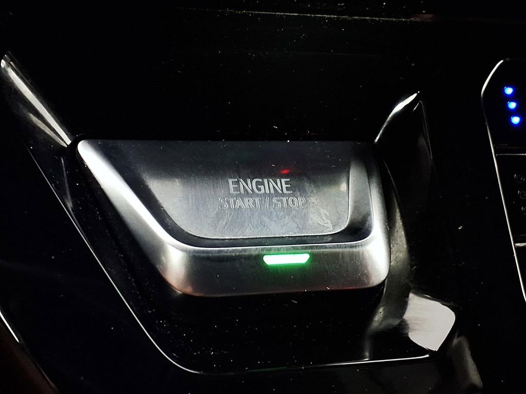 Used 2024 GMC Sierra 1500 AT4 w/ Technology Package image 15